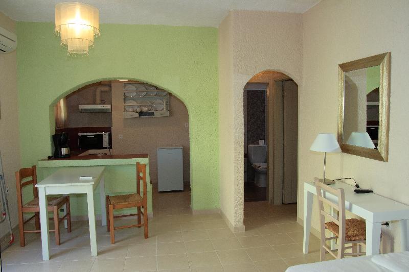 Perla Hotel Αγία Πελαγία  Εξωτερικό φωτογραφία